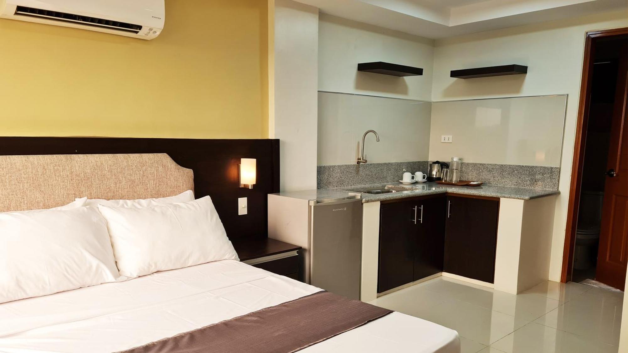 Staycation Hotel San Jose  Exterior foto